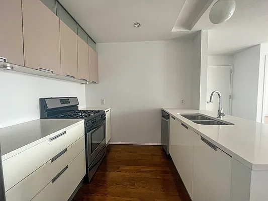 Rented by Corcoran | media 11