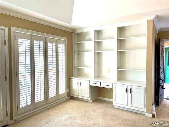 4th image of 6516 Enfield Mews