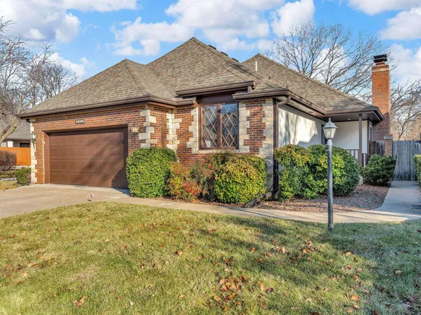 2404 SW Brookhaven Ln, Topeka, KS 66614
