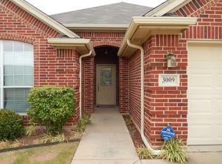 3009 Bowspirit Cir, Hurst, TX 76053