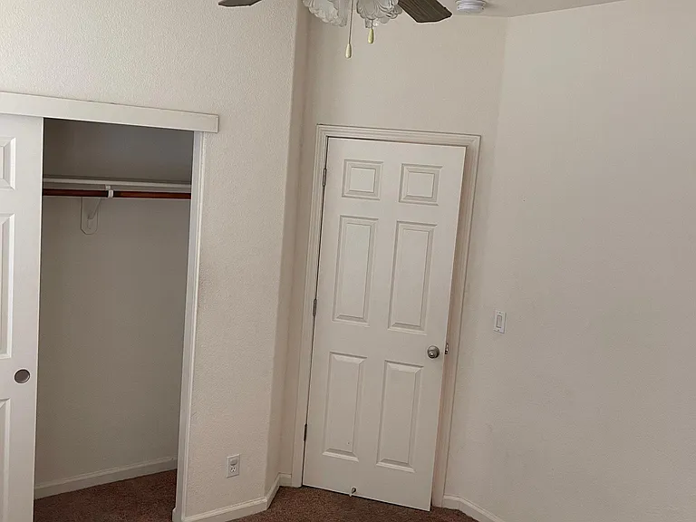 4221 Lasalle Dr — Photo 16