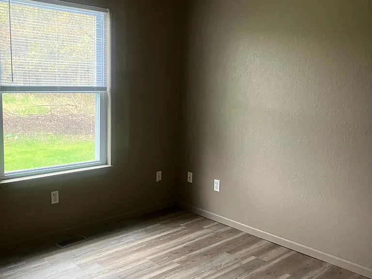 4518 S Crawford St — Photo 11