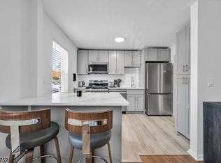 66 Knox Ter, Wayne, NJ 07470