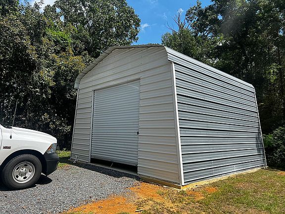 2nd image of 1939 Highway 531