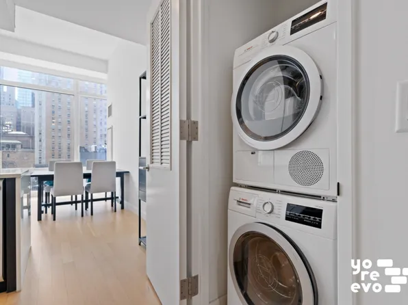 247 West 46th Street image 9 of 14