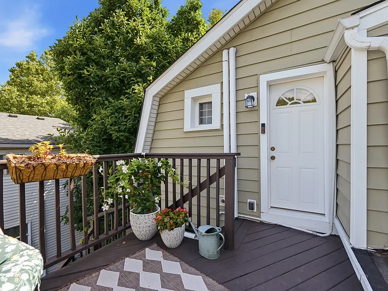 305 Centennial Ave — Photo 29