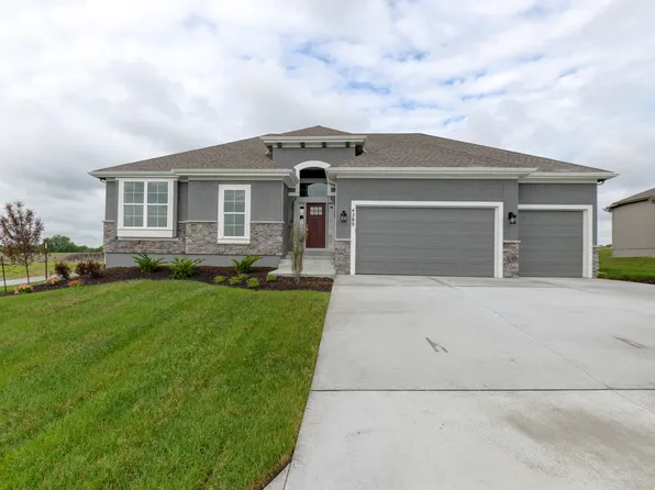 Sierra II Plan, Falcon Lakes