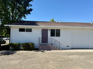 1578 Herbert St, Santa Rosa, CA 95401