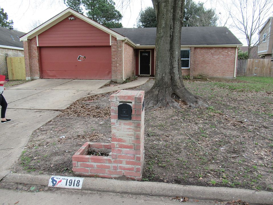 1st image of 1918 Pepperwood Ln