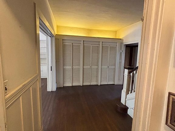 3rd image of 254 Edgewood Ave