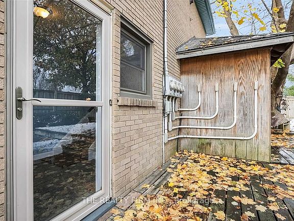 4th image of 7076 Longwoods Rd