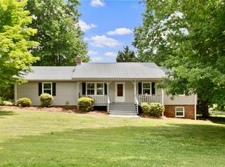 765 Aiken Dr, Dallas, GA 30157