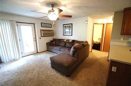 3rd image of 540 Iris Ave
