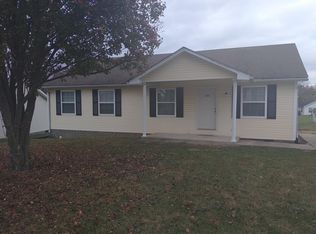 206 Whitney Ct, Winchester, KY 40391