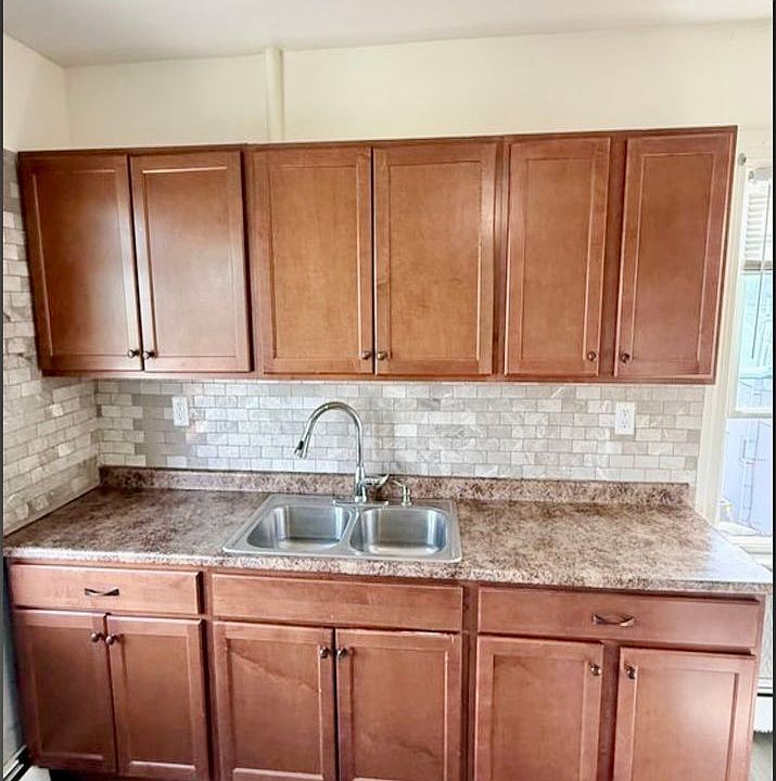 1st image of 28-32 Cleveland Ave