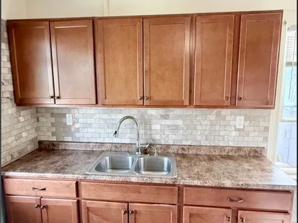 28-32 Cleveland Ave, Cranston, RI 02920