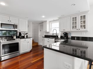 8 49th St, Newbury, MA 01951