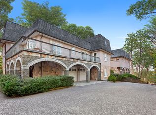 4 Copeces Ln, East Hampton, NY 11937