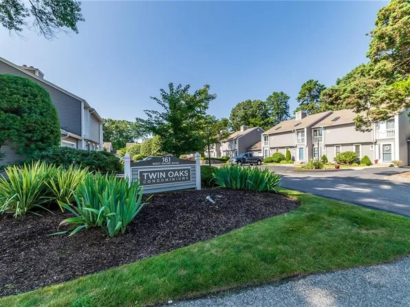 161 W Shore Rd APT B11, Warwick, RI 02889