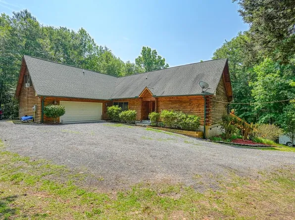 2871 Price House Rd, Woodruff, SC 29388