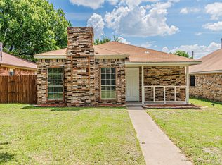 1914 Etain Rd, Irving, TX 75060