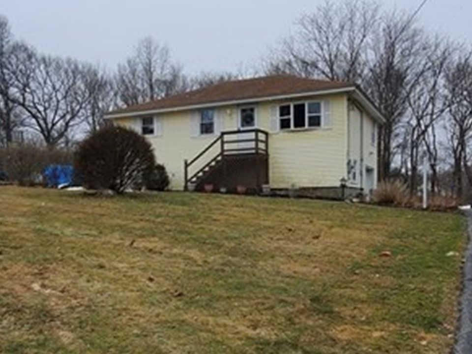 12 Louis Ballard Ln, Millbury, MA 01527 Zillow