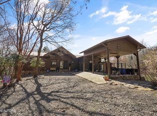 575 Ironsburg Rd, Tellico Plains, TN 37385
