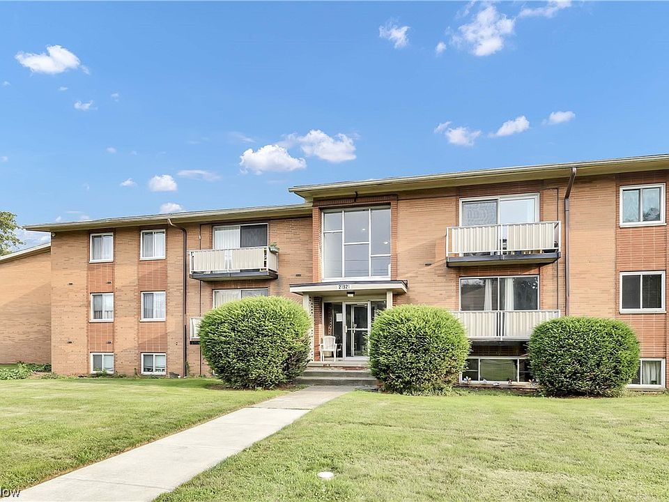 1st image of 21921 River Oaks Dr APT D4