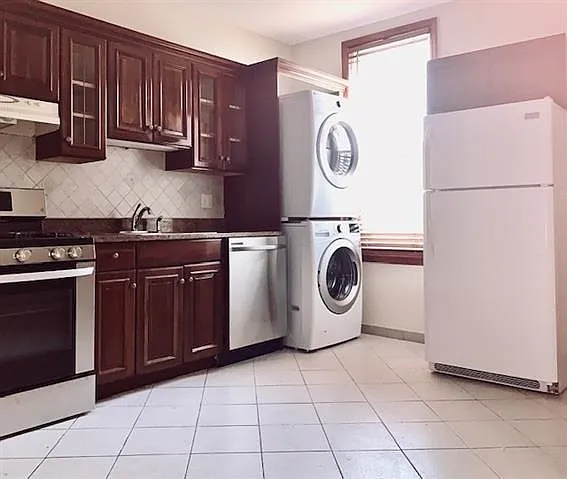 Apartment, Union City, NJ, 07087 — Photo 1