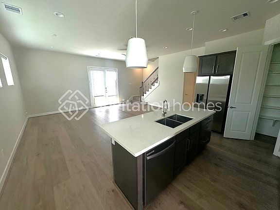 4th image of 12410 Imperial Lake Ln