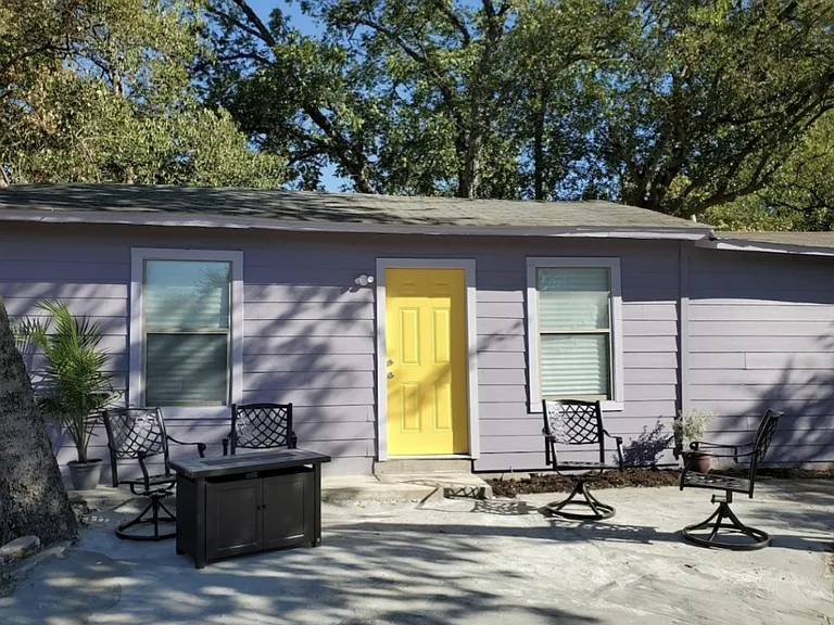 427 Princeton Ave — Photo 1