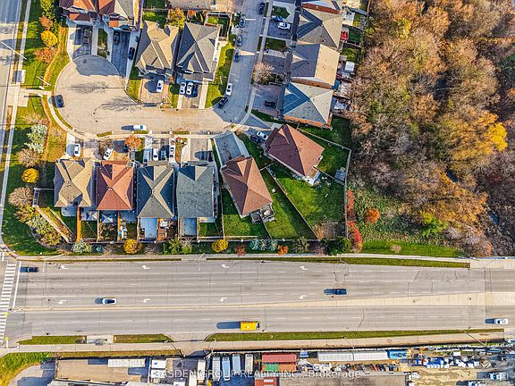 3rd image of 101 Eastview Gate