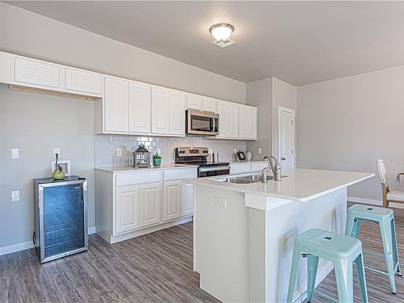 5th image of 29261 Spur Cir