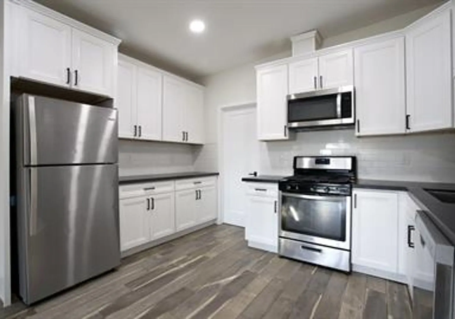 1633 Griffin St — Photo 1