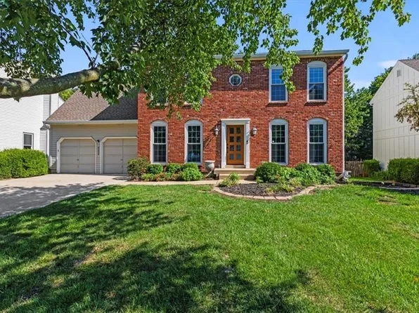 6220 W 121st Ter, Overland Park, KS 66209