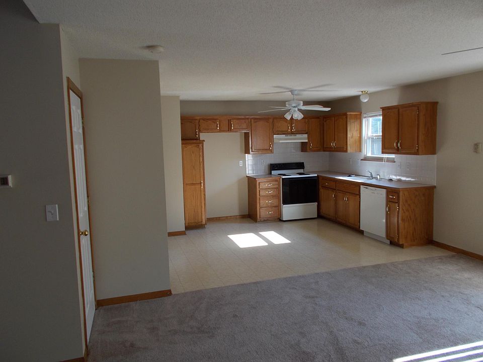 2nd image of 1835 Kingbird Ln