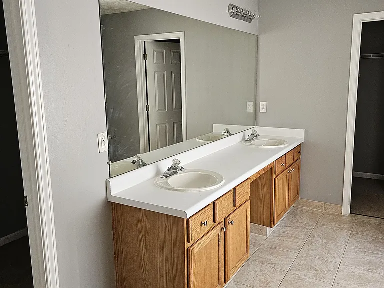 1529 Sydney Pond Cir — Photo 25