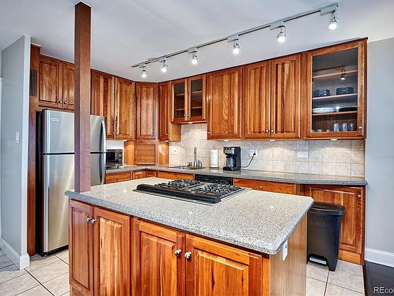 5th image of 800 N Washington St APT 905