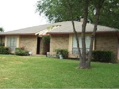 1st image of 413 Sheffield Dr