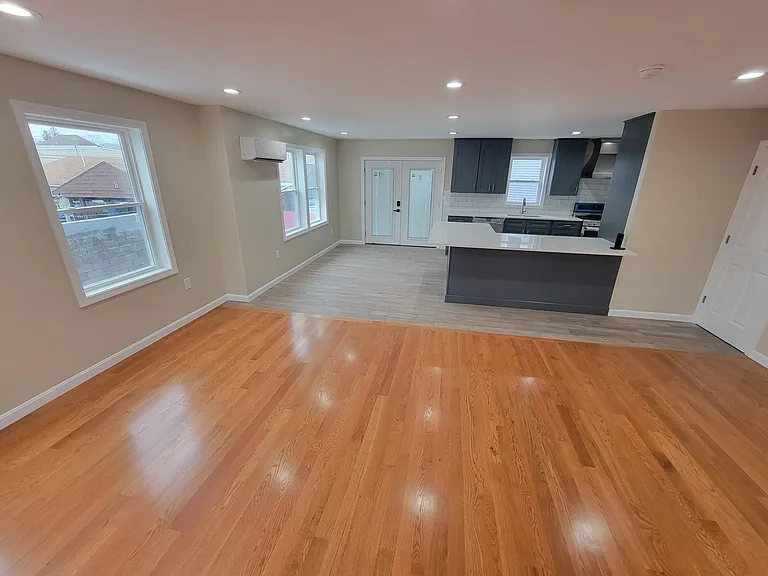 31 Hamilton St — Photo 39