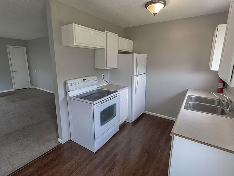 7217 N Moberly Dr — Photo 8
