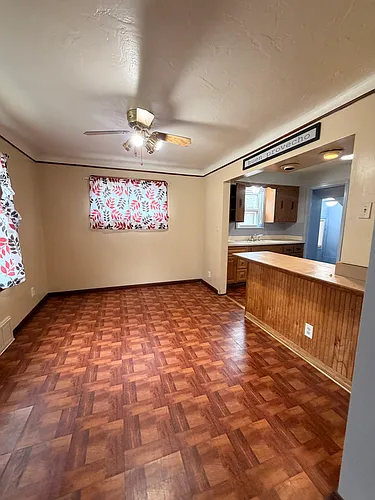 12404 Brighton Ave Photo 1