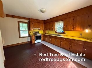 1143 Beacon St #1, Newton Highlands, MA 02461
