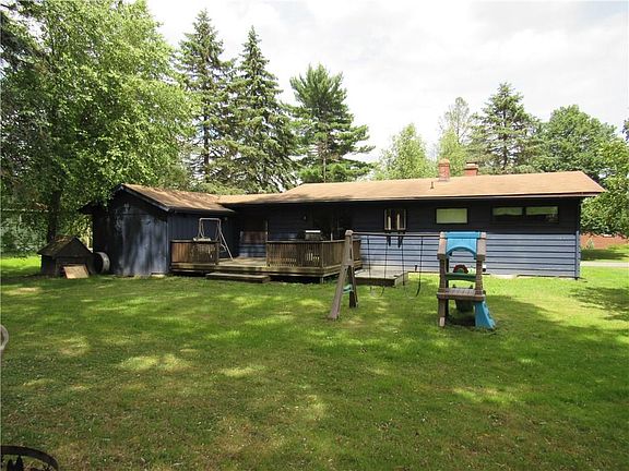 3rd image of 194 Yolande Ave