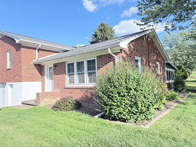 8712 Pennsylvania 25 - 1 — Photo 2