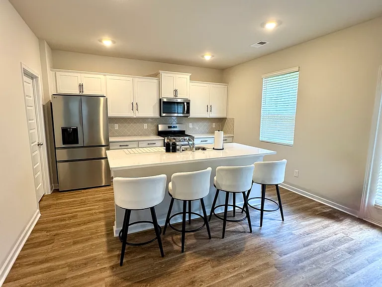 17 Woodbrook Trl — Photo 6