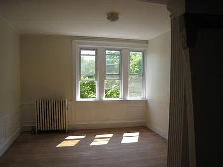 3 bed, $3,825 — Photo 2