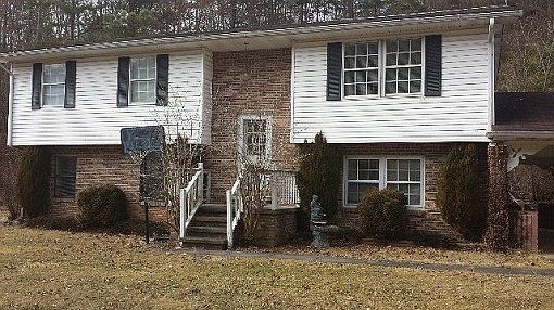 1st image of 103 N Clinchfield Dr