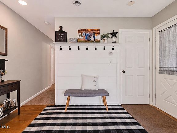 4th image of 10059 Rupp Rd