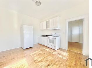 1794 W 24th St #D, Los Angeles, CA 90018
